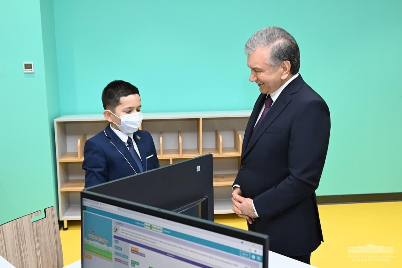 Шавкат Мирзиёев посетил Президентскую школу в Карши