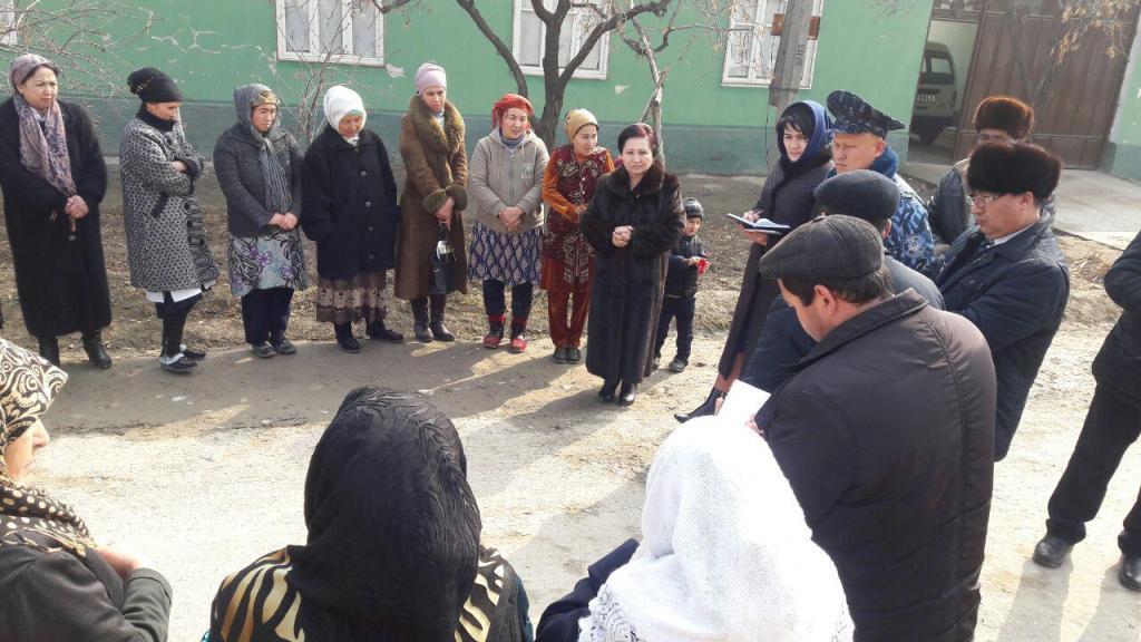 Members of UzLiDeP faction helped to find jobs for three citizens 