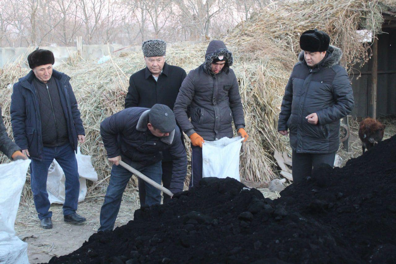 В Шуманайском районе нуждающимся семьям бесплатно выделили 10 тонн угля