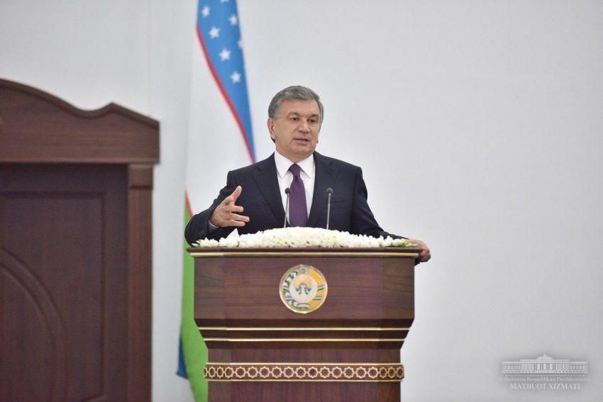 President held a dialogue with residents of districts at the session of Jizzakh regional Kengash of people’s deputies