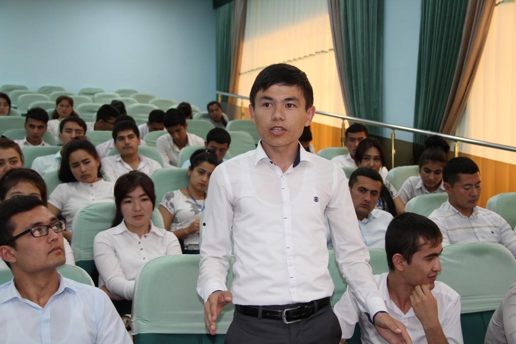 В Сурхандарье 30 представителей молодежи взяты в перспективный кадровый резерв УзЛиДеП