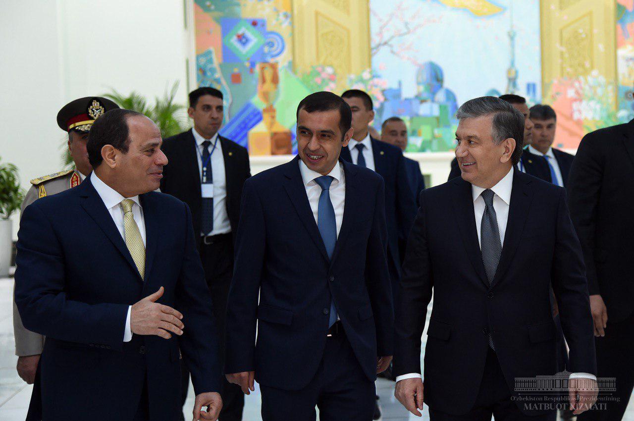 Президент Египта прибыл в Ташкент (ФОТО)