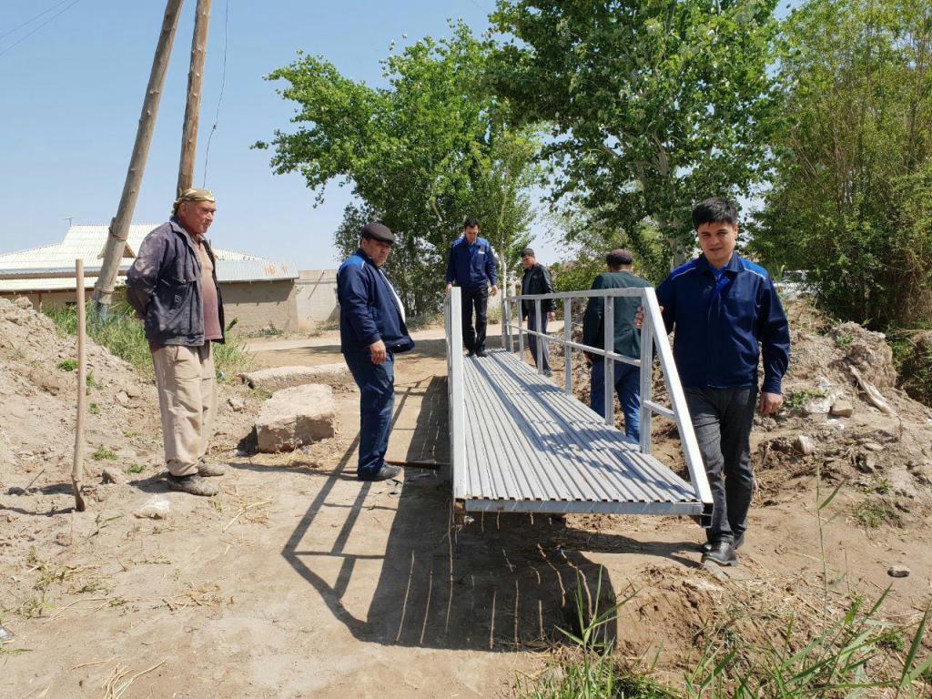 A new bridge is built with the assistance of UzLiDeP deputy
