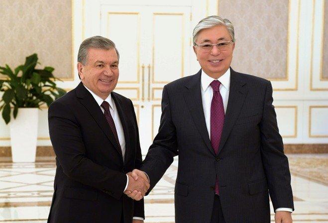 Presidents of Uzbekistan and Kazakhstan speak over the phone