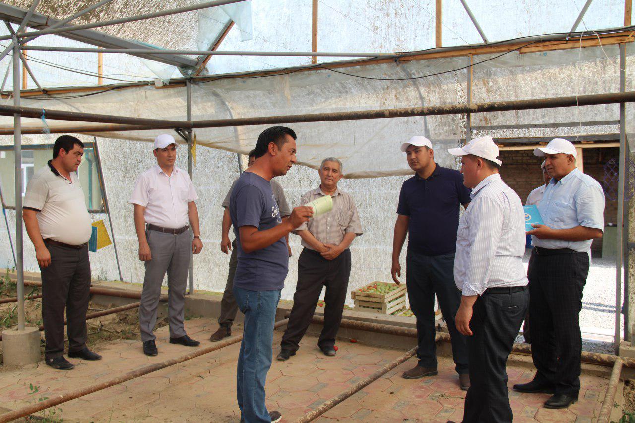 Руководитель УзЛиДеП встретился с фермерами папского района