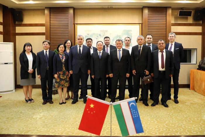 Рабочая делегация Узбекистана в Китае 