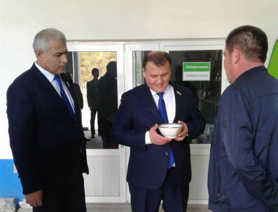Meeting of UzLiDeP head Aktam Khaitov with Surkhandarya entrepreneurs