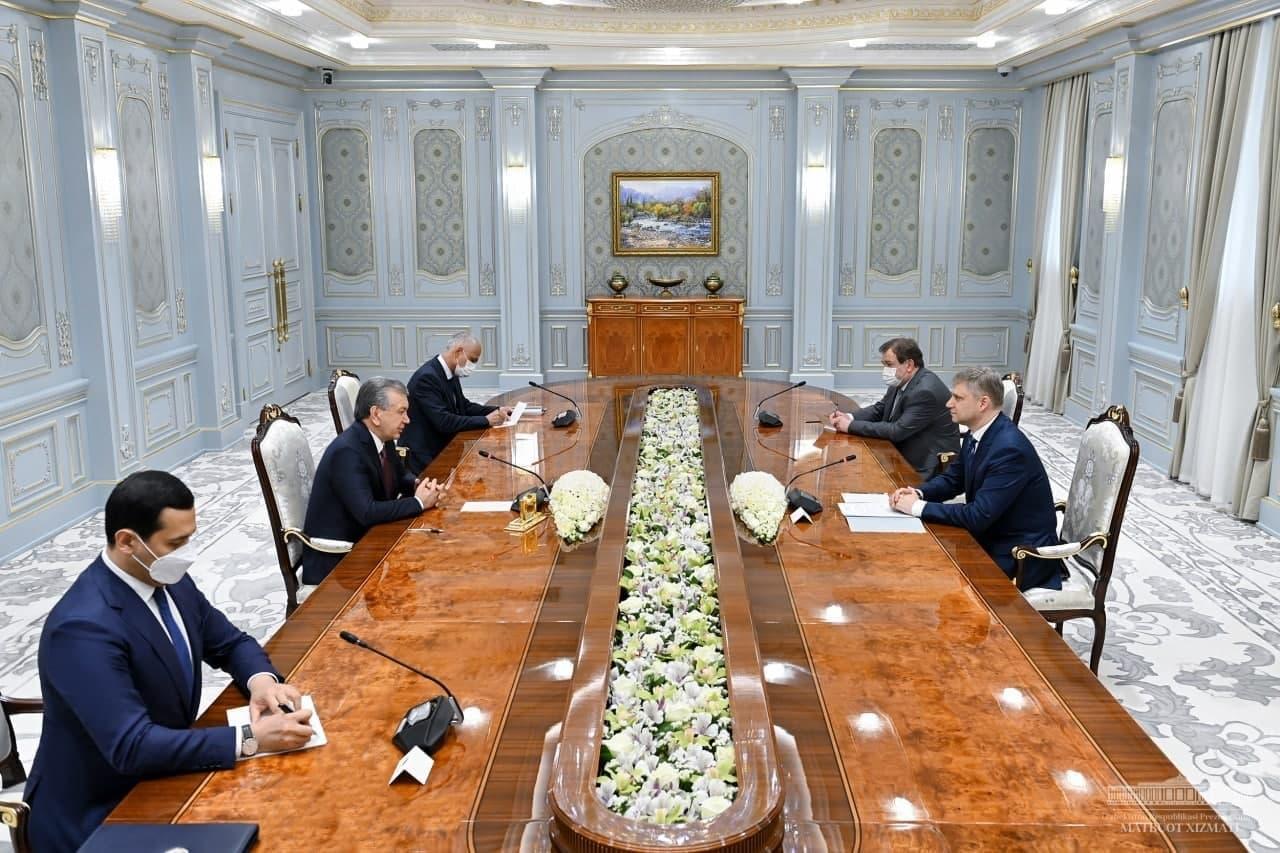 The President of Uzbekistan receives the Russian Railways CEO