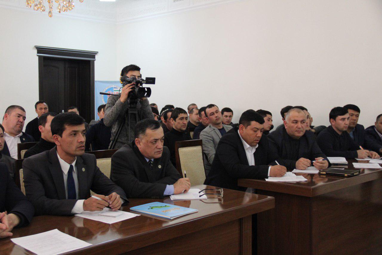 В мероприятии, посвященном изучению Обращения активных предпринимателей Узбекистана, решен вопрос выделения 10  наманганским предпринимателям места в малой промышленной зоне (ВИДЕО)