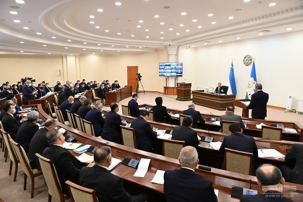 Shavkat Mirziyoyev chairs a meeting dedicated to New Uzbekistan Development Strategy