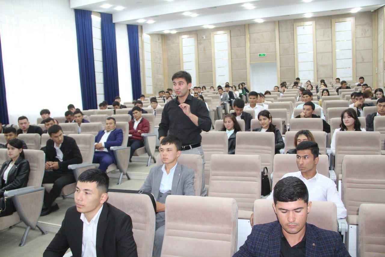 Jizzakh University “Sambhram” hosts a meeting as part of the project “Personnel of the New Generation” 