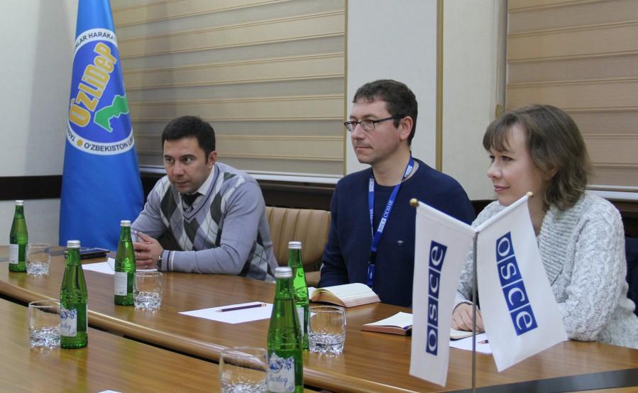 UzLiDeP hosts a meeting with foreign observers