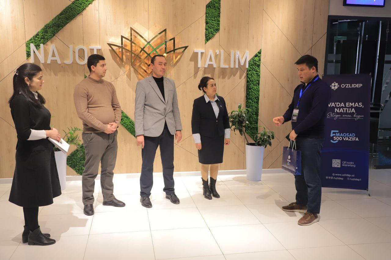 Urganchda kreativ yoshlar startap va innovasion loyihalarini namoyish etdi