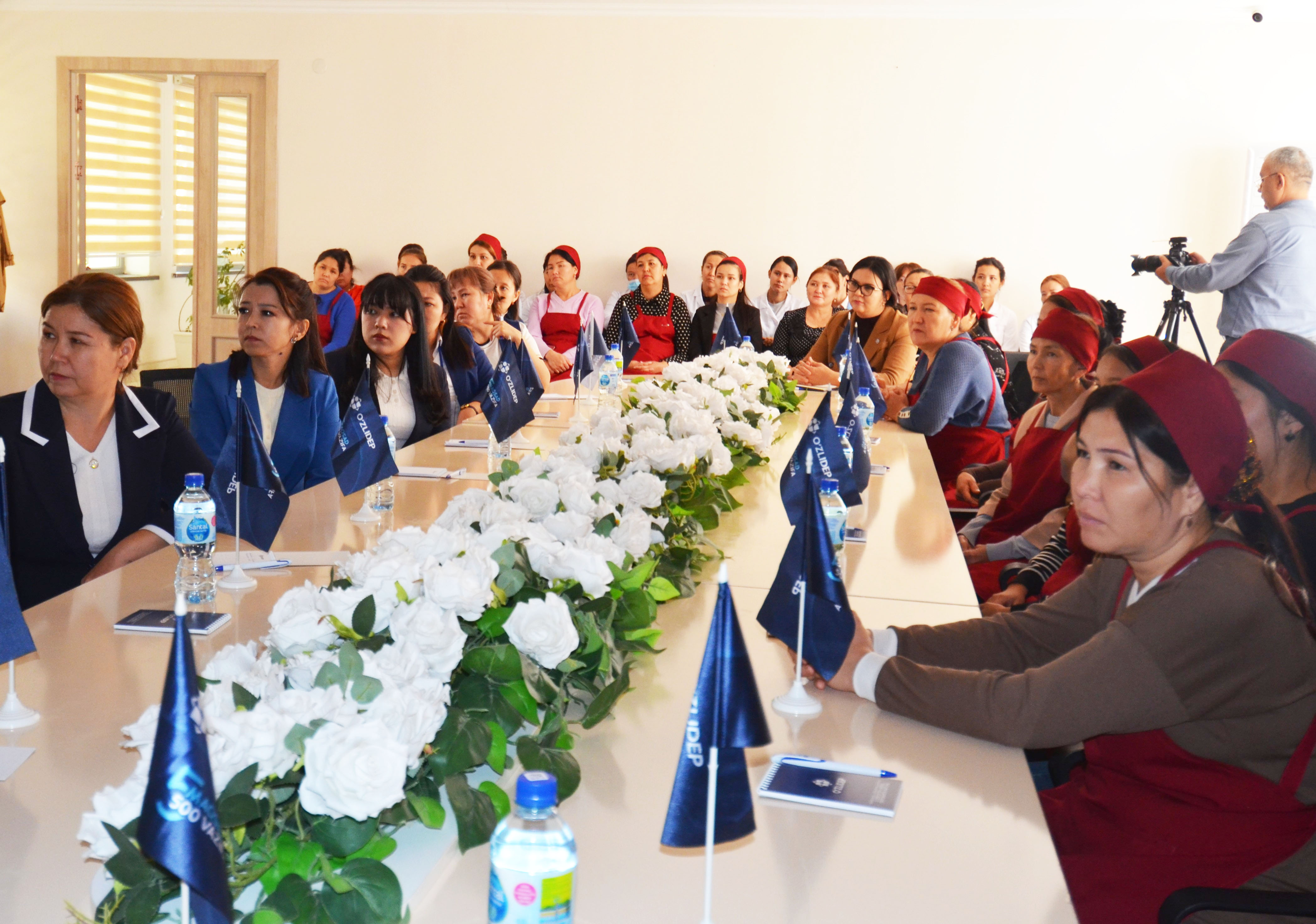 Tadbirkorlikni noldan boshlash: O‘zLiDeP nukuslik xotin-qizlar uchun seminar o‘tkazdi