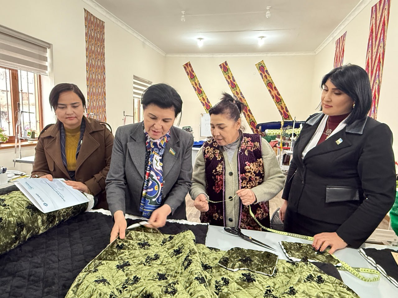 O'zLiDeP tashabbusi bilan mahallalarda ishbilarmon ayollar e’tirof etilmoqda