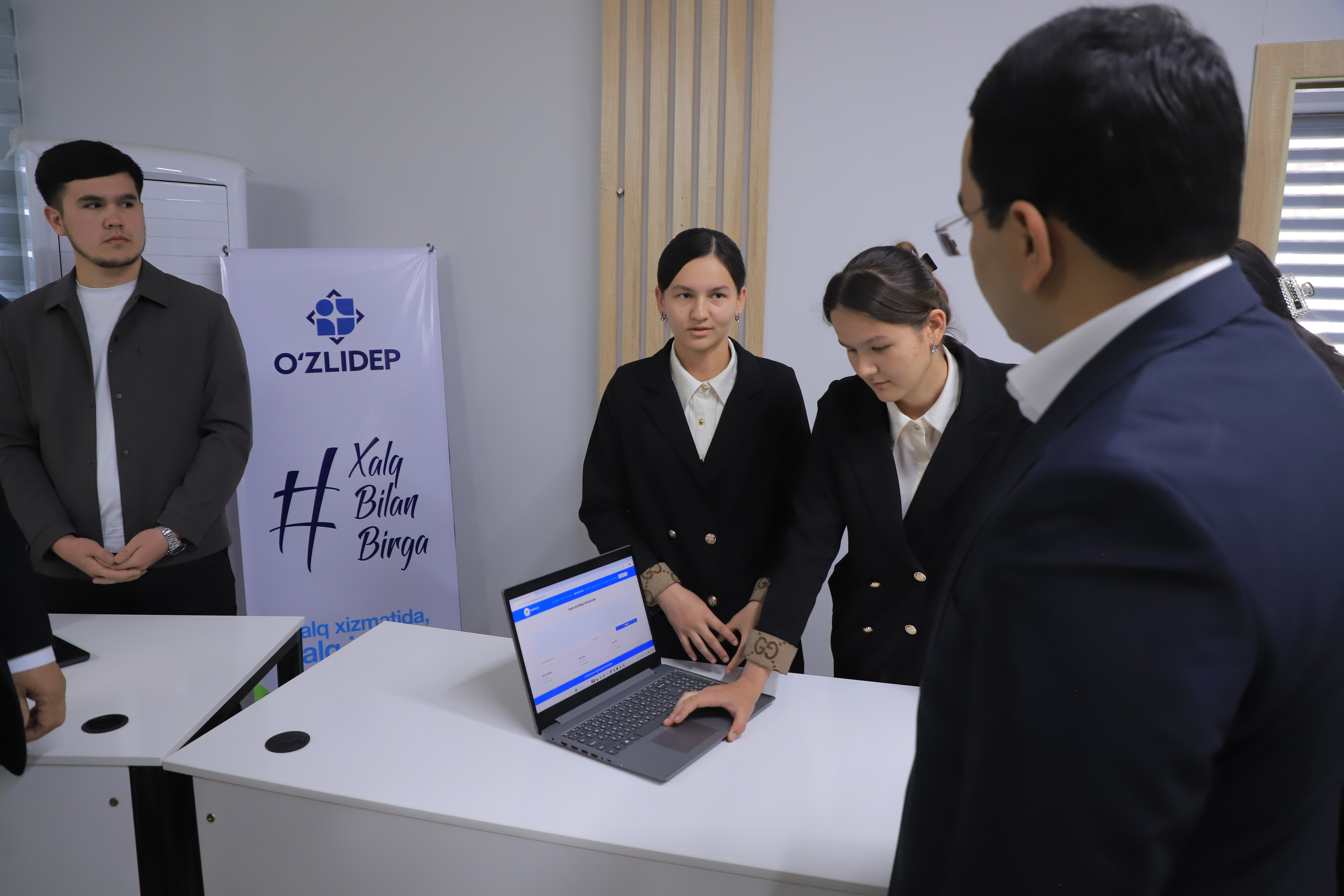 “Xalq bilan birga” dasturi yoshlar salohiyatini ro‘yobga chiqarishga xizmat qilmoqda