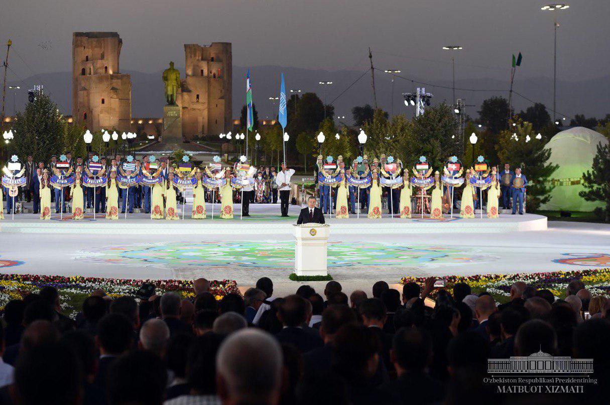 Выступление Президента Шавката Мирзиёева на церемонии открытия Международного форума искусства макома